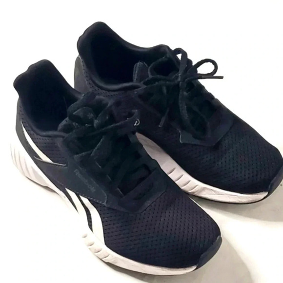 Reebok Energen Lite Running Athletic Laceup  Shoe Black& White Sz 6 US Fuel Foam - Picture 3 of 8